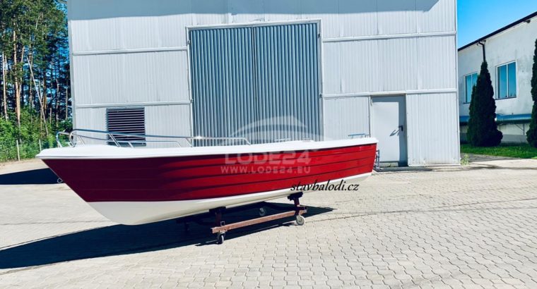 Motor boat CL 470 Open