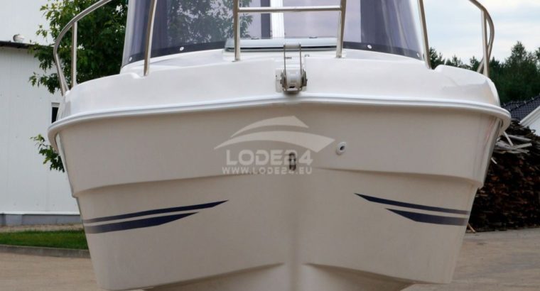 Motor cabin boat PH 580