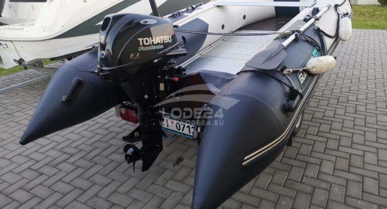 Inflatable boat with engine