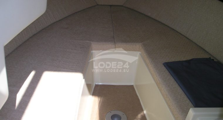 I sell cabin motor boat