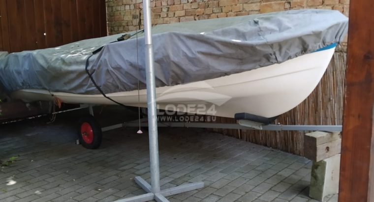 Boat Lipno 404 electric motor