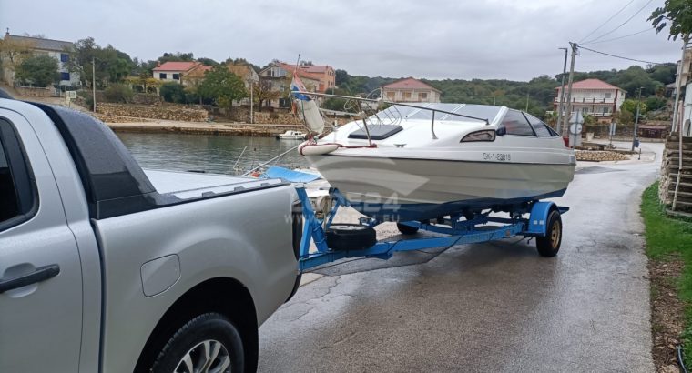 Bayliner Capri 1952 Cuddy
