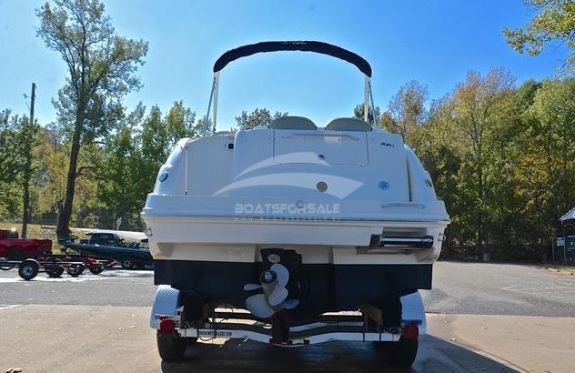 2007 Sea Ray 240 Sundancer Cruiser
