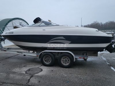 Bayliner Capri 212