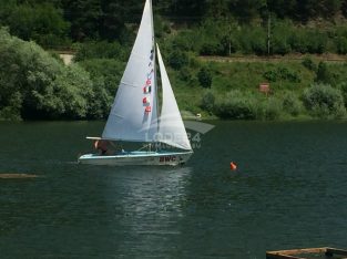 Sports. sailing boat 470 Flieg fisch
