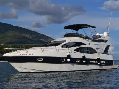 Selling Azimut 42 fly